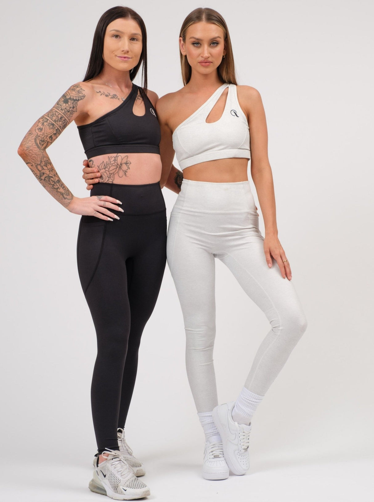 Amélie Set: Sports Bra & Leggings - Ponique