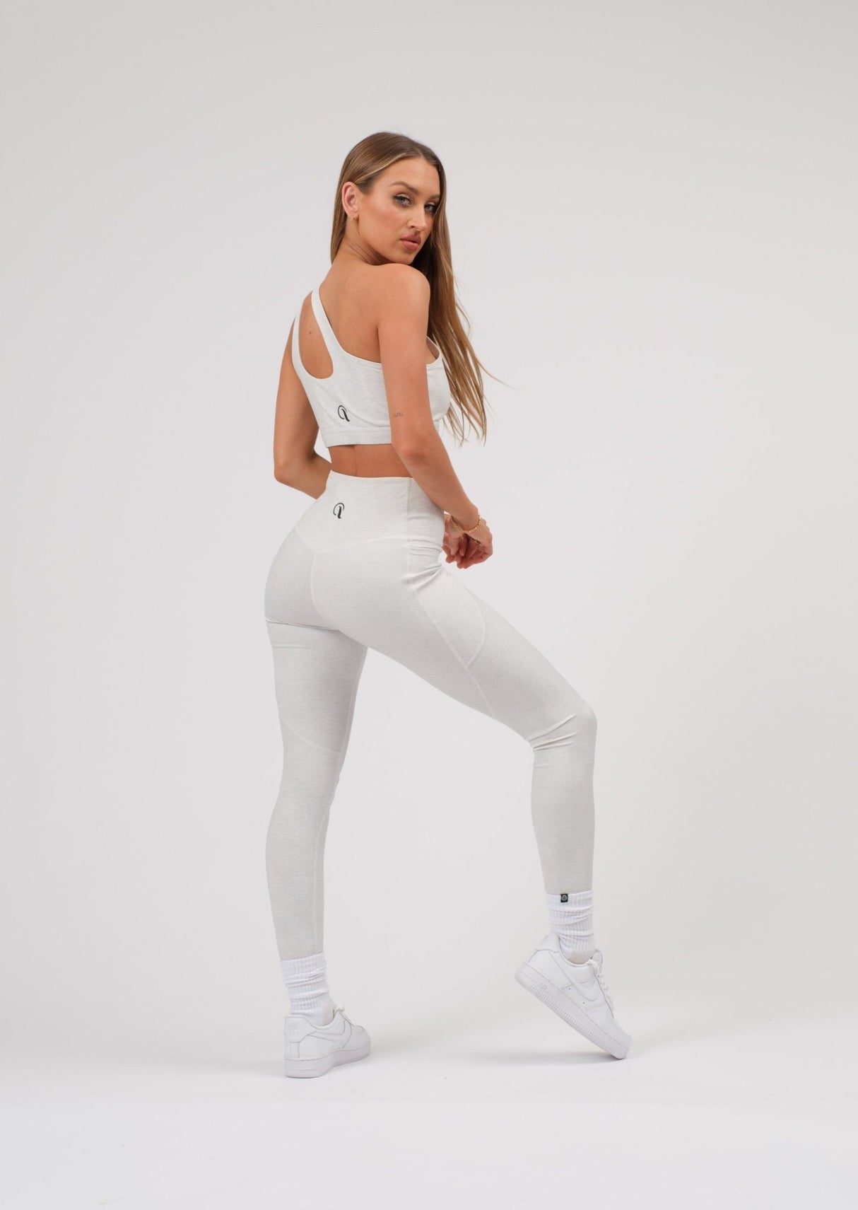 Amélie Set: Sports Bra & Leggings - Ponique